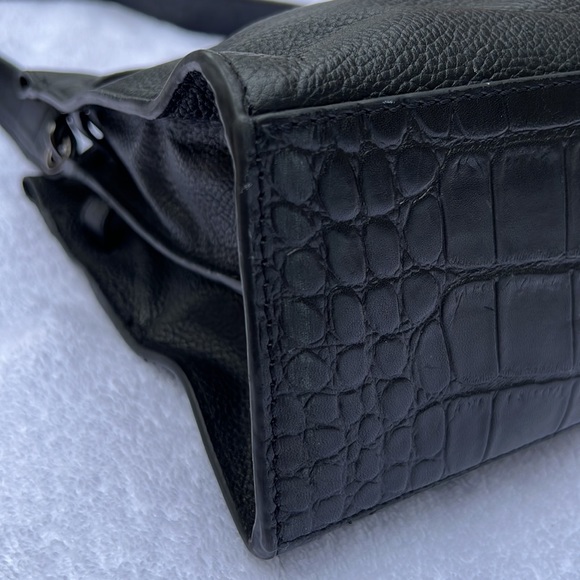 New Tahari Black Snake Embossed Leather Hand bag - Picture 5 of 12